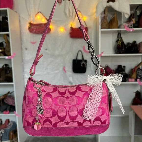 Y2K Coach Signature Hot Pink Demi Bag🪻🍃