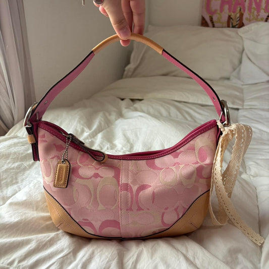 Mini Vintage Coach Hobo In Optic Pink💜🍇