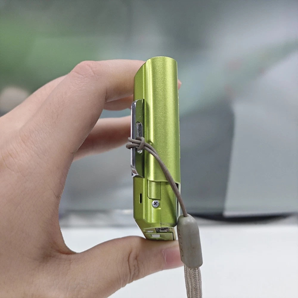 🔋 CYBER-CHIC // Neon Green Sony Cyber-shot DSC-T77 [Full Bundle] 📟