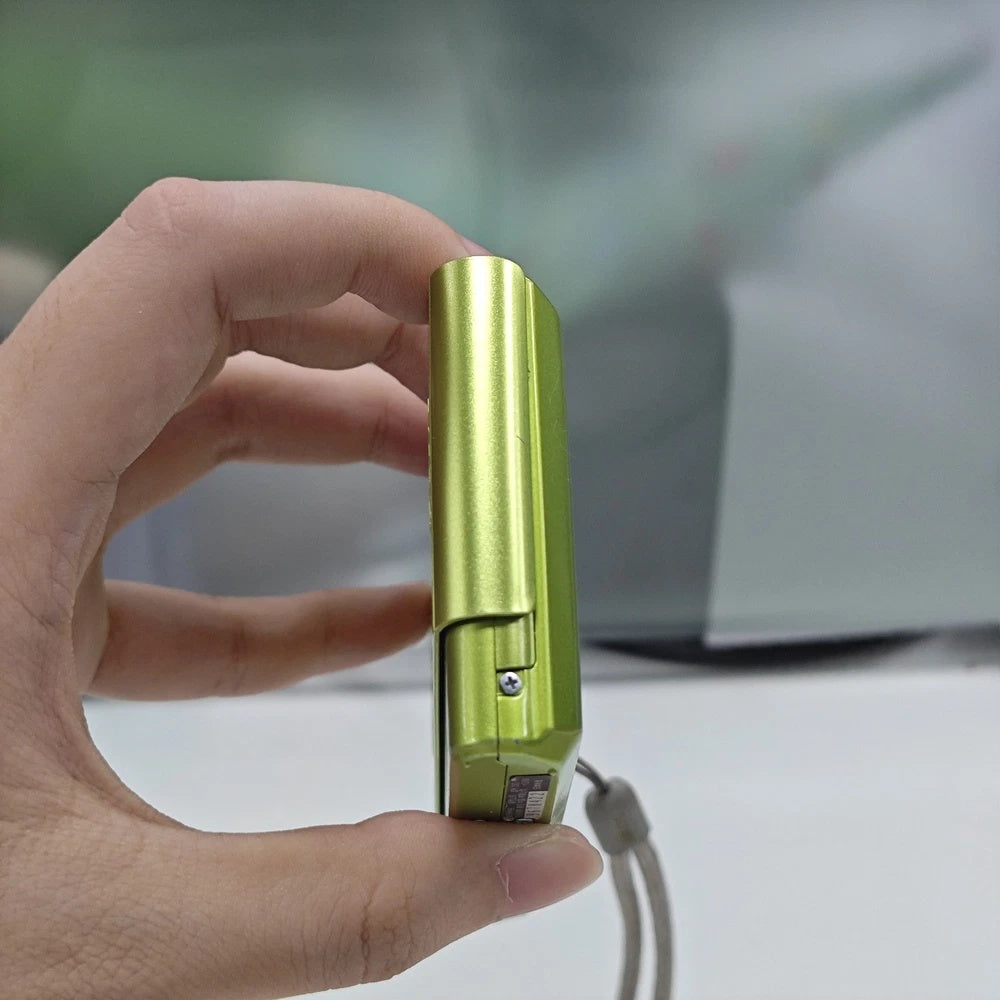 🔋 CYBER-CHIC // Neon Green Sony Cyber-shot DSC-T77 [Full Bundle] 📟